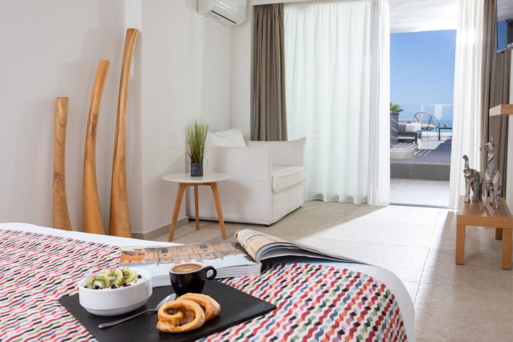 Deluxe Suite Sea View With Outdoor Jacuzzi