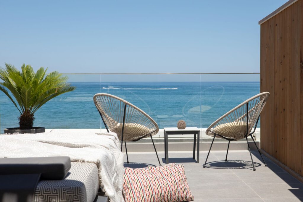 Deluxe Suite Sea View With Outdoor Jacuzzi