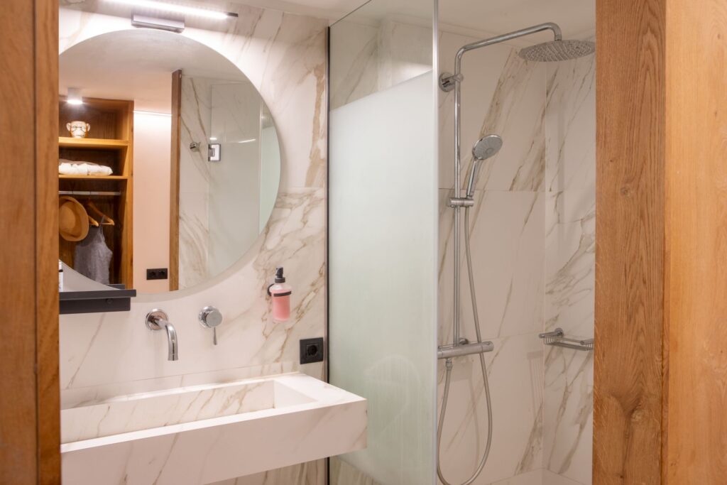 Deluxe Suite Sea View With Outdoor Jacuzzi