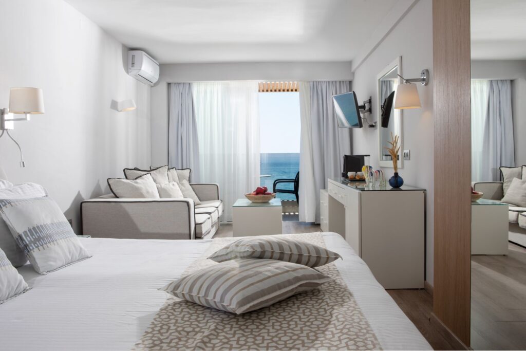 Deluxe Suite Sea View