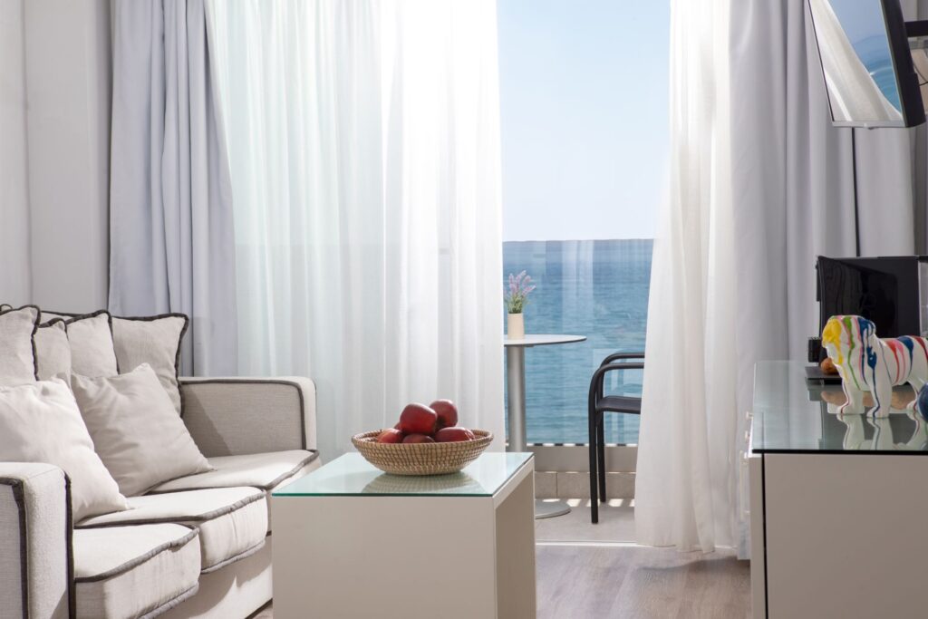 Deluxe Suite Sea View